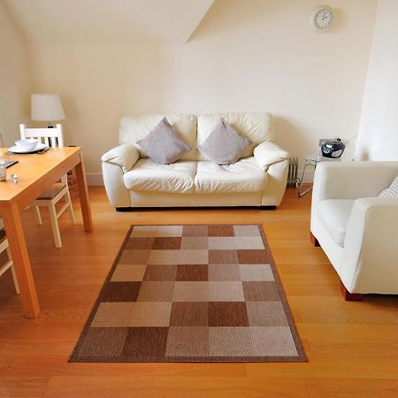 7 Coram Tower Apartment Lyme Regis Bagian luar foto