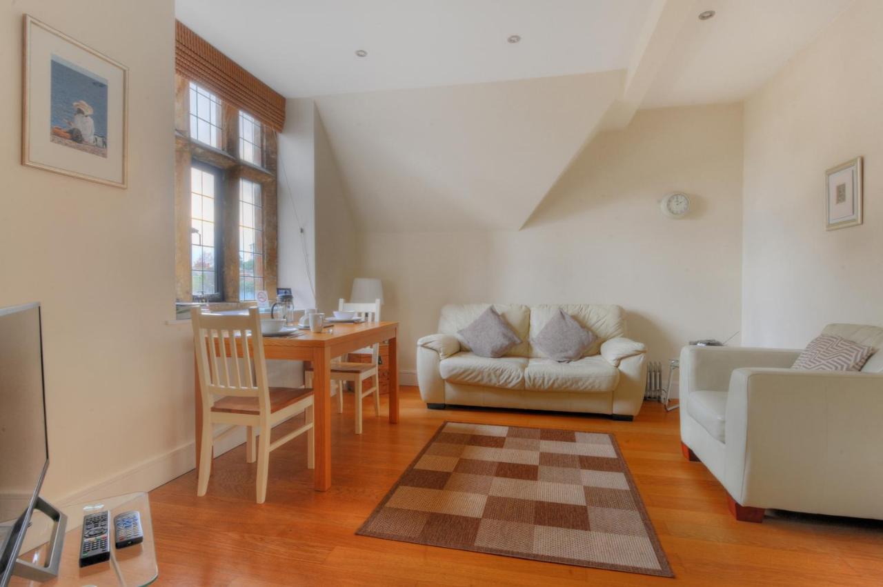 7 Coram Tower Apartment Lyme Regis Bagian luar foto